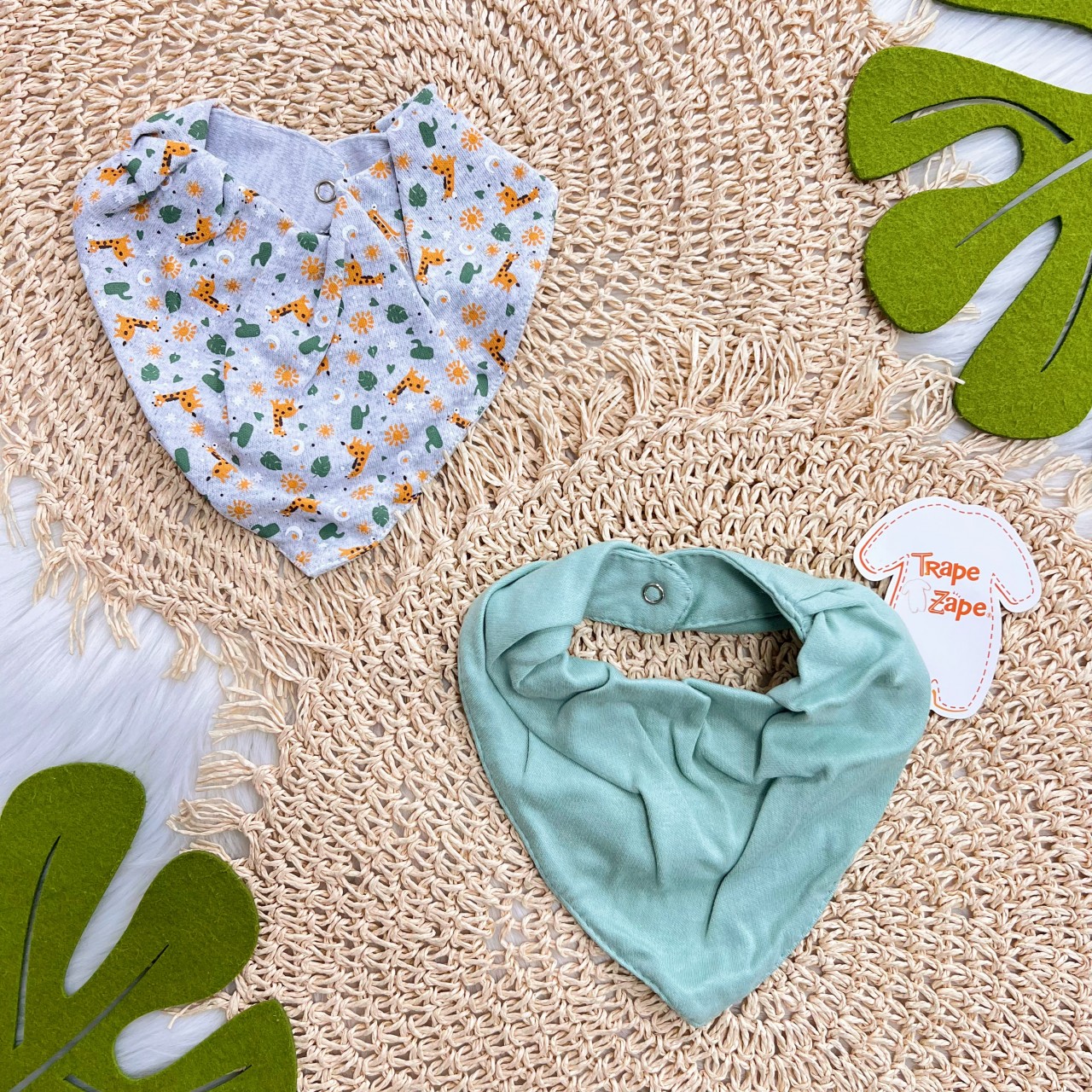  Kit 2 Babadores Bandanas - Safari - Mescla e Verde